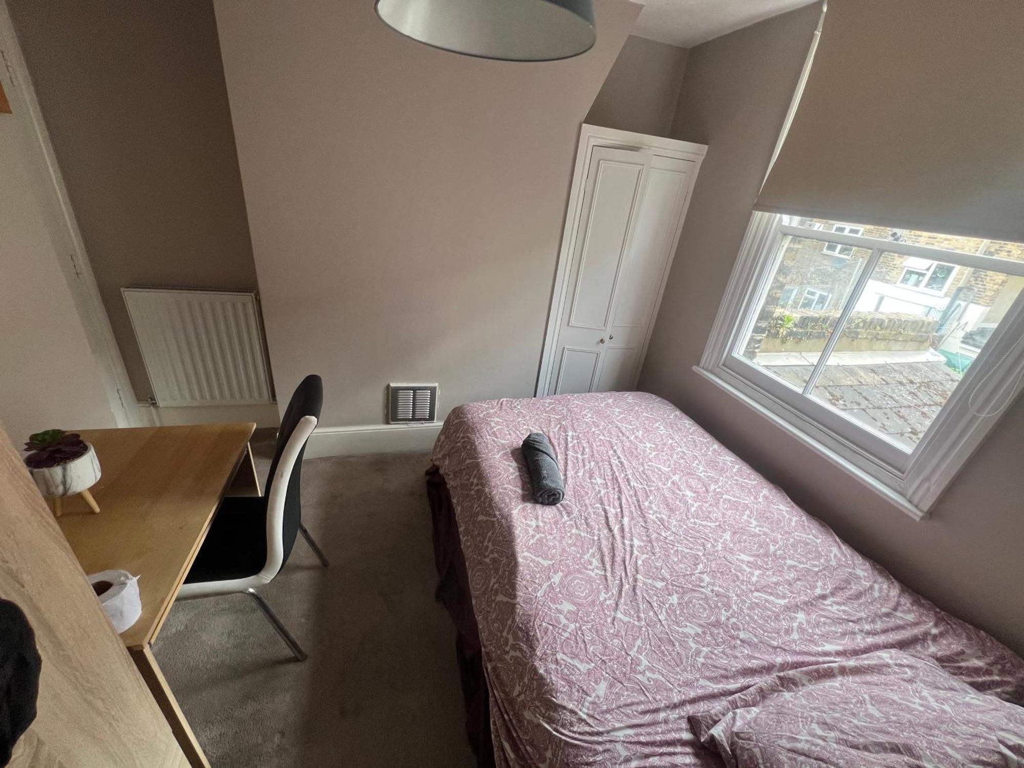 Bed and breakfast Elephant And Castle Cosy Double Bed